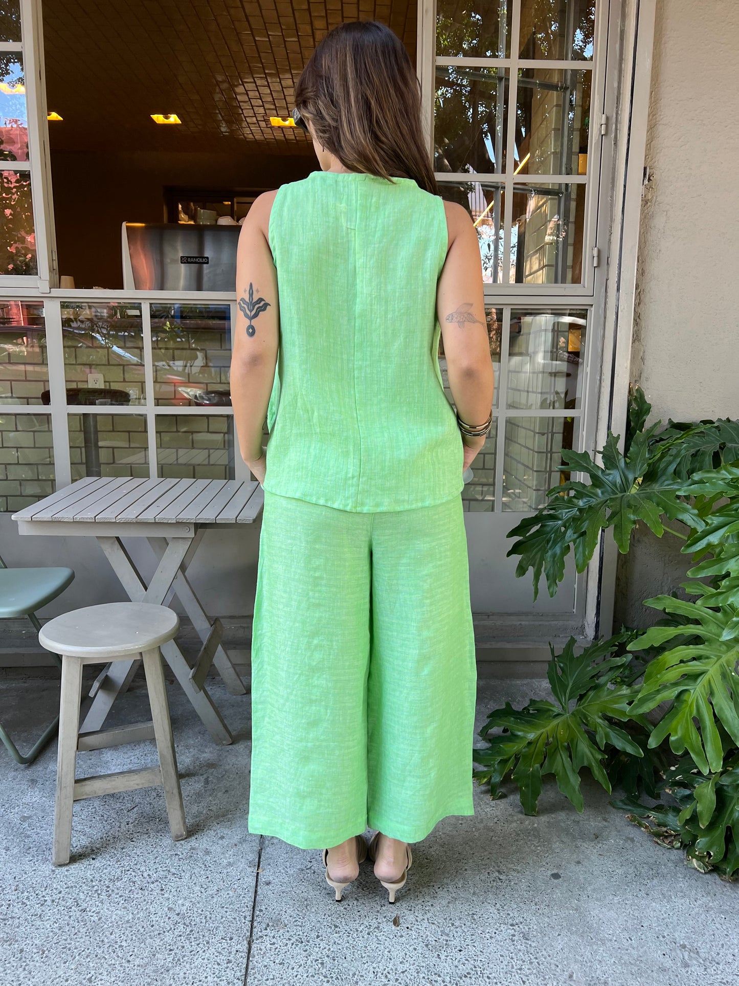 Blusa Sin Mangas Escote En V Matilde