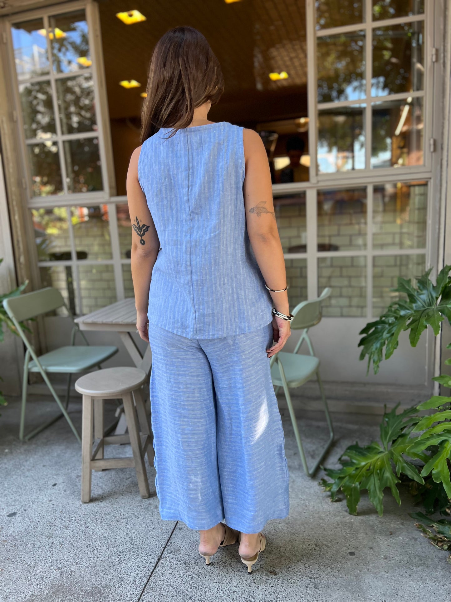 Blusa Sin Mangas Escote En V Matilde
