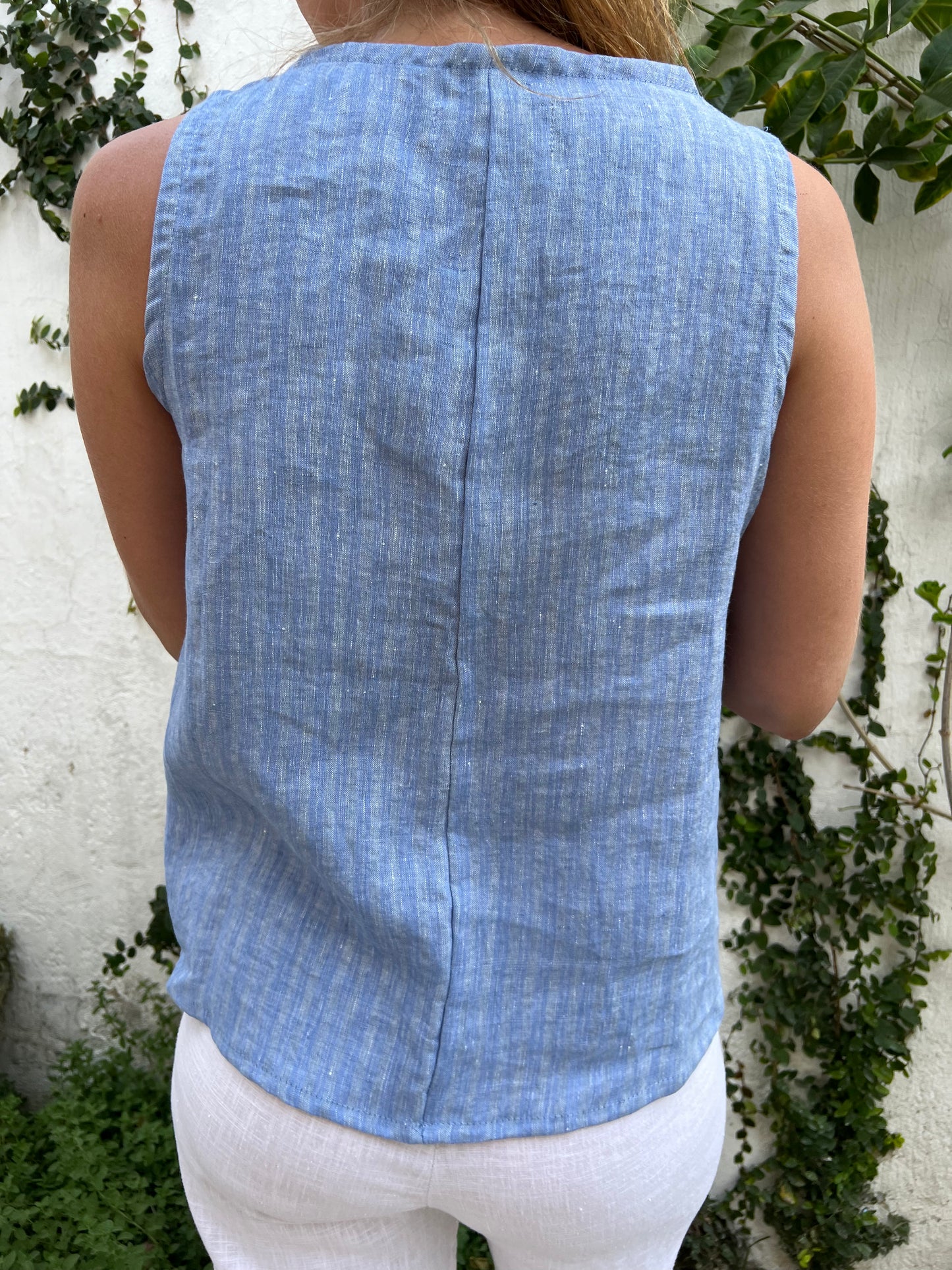 Blusa Sin Mangas Escote En V Matilde
