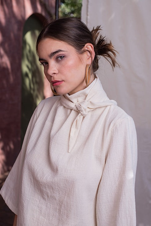 Blusa Manga 3/4 con Amarre Cuello Lilia