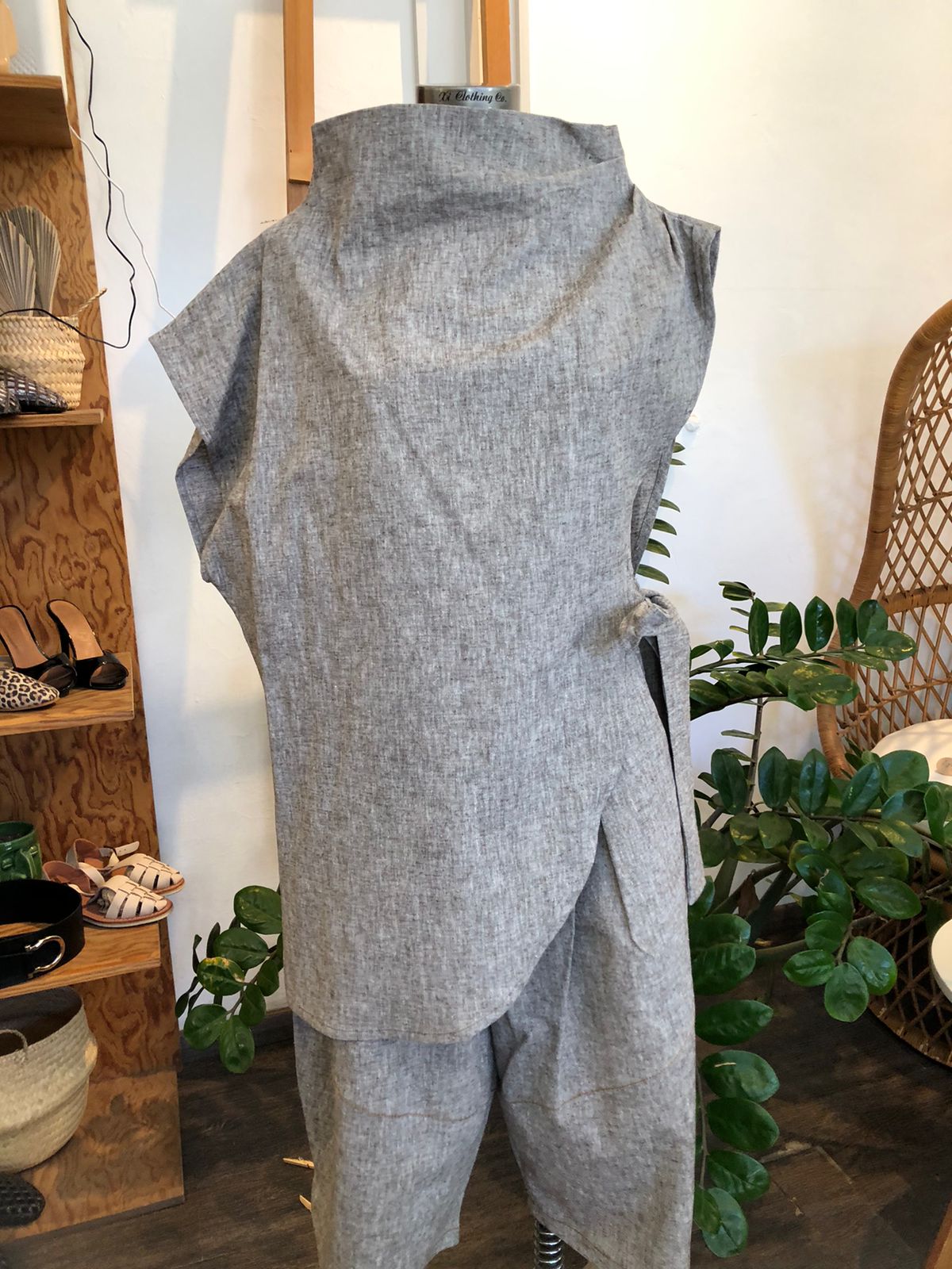 Blusa 1 Manga Asimétrica Erika