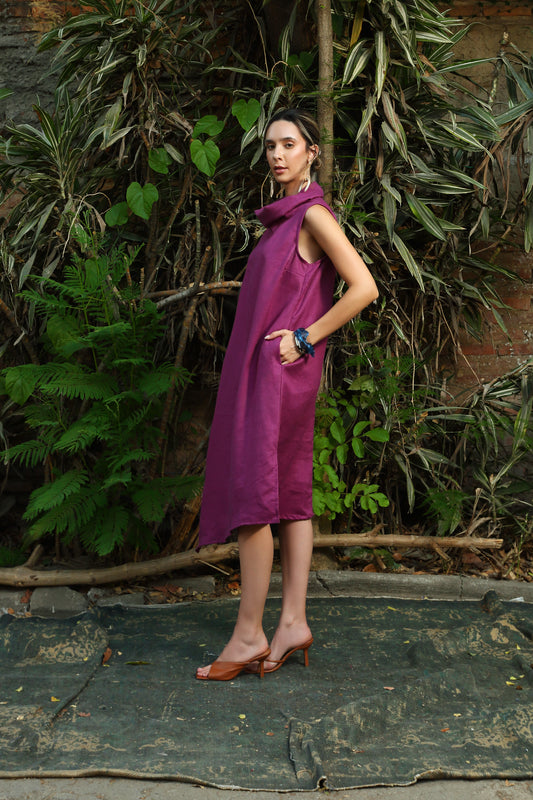 Vestido Cuello Alto Asimetrico Mabel