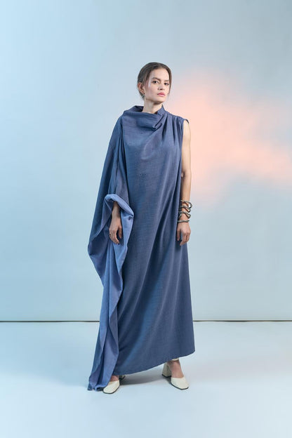 Vestido Largo  Asimetrico escote V espalda.